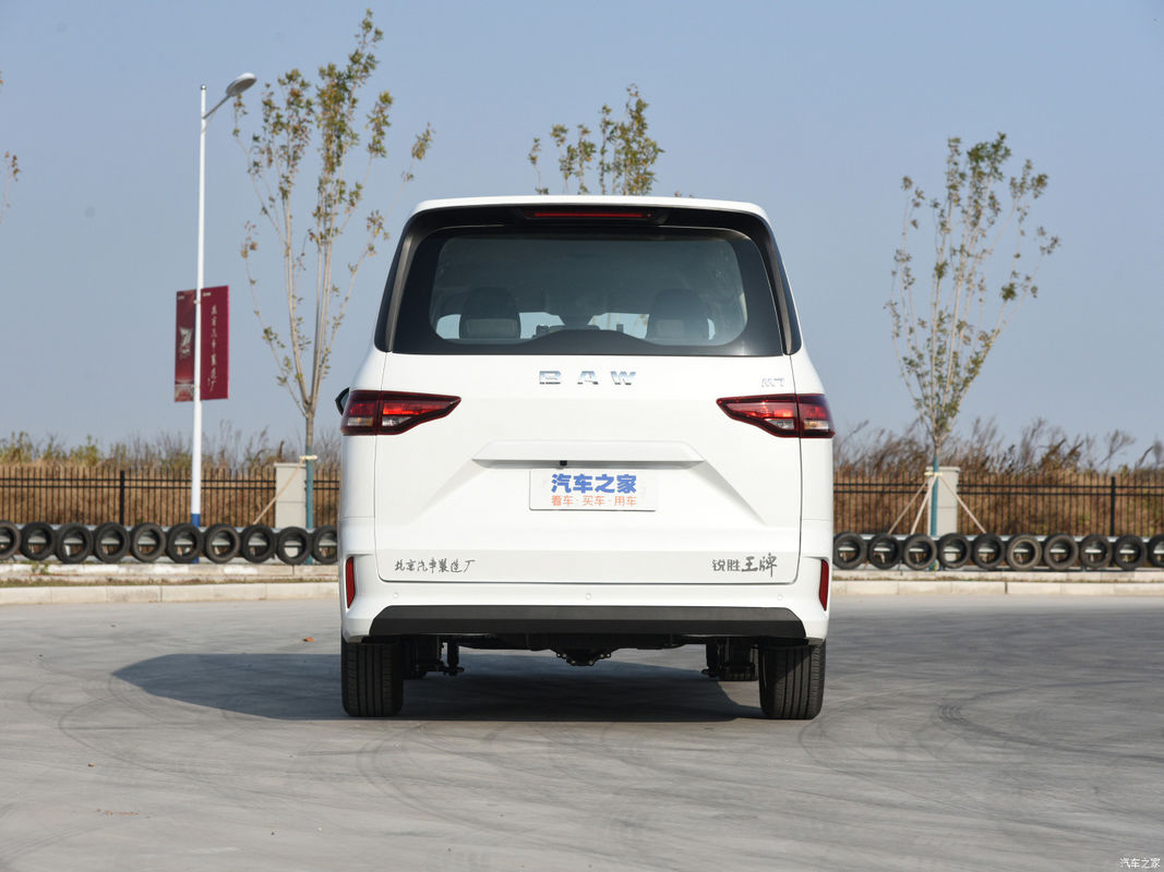 Абсолютно новые автомобили BAW MPV 2/5/7/9 мест Дизельный MPV Большое пространство