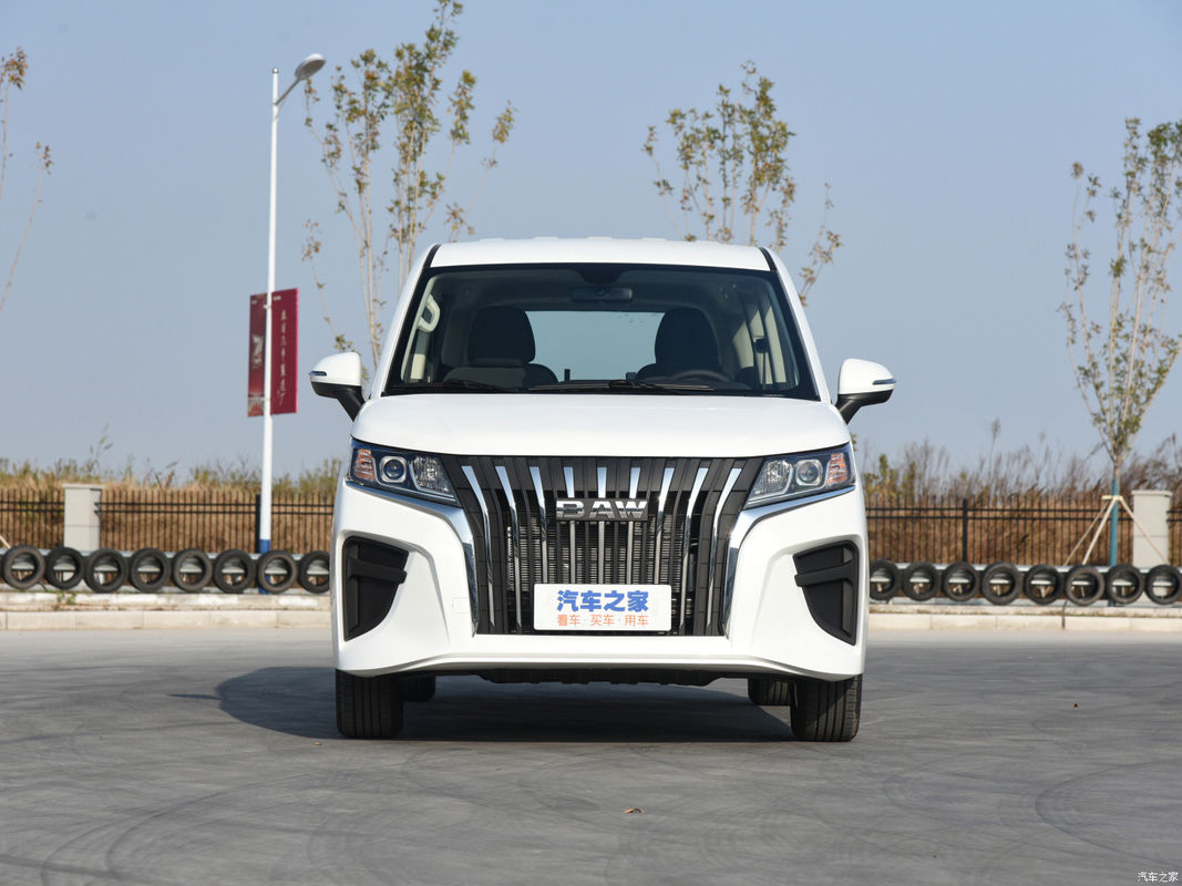 Абсолютно новые автомобили BAW MPV 2/5/7/9 мест Дизельный MPV Большое пространство