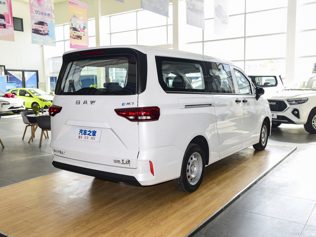 Леворукий электрический MPV New Energy Electric Car Большой семейный бизнес Использование MPV EV