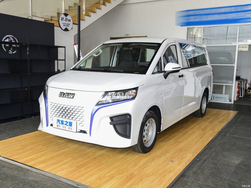 Леворукий электрический MPV New Energy Electric Car Большой семейный бизнес Использование MPV EV