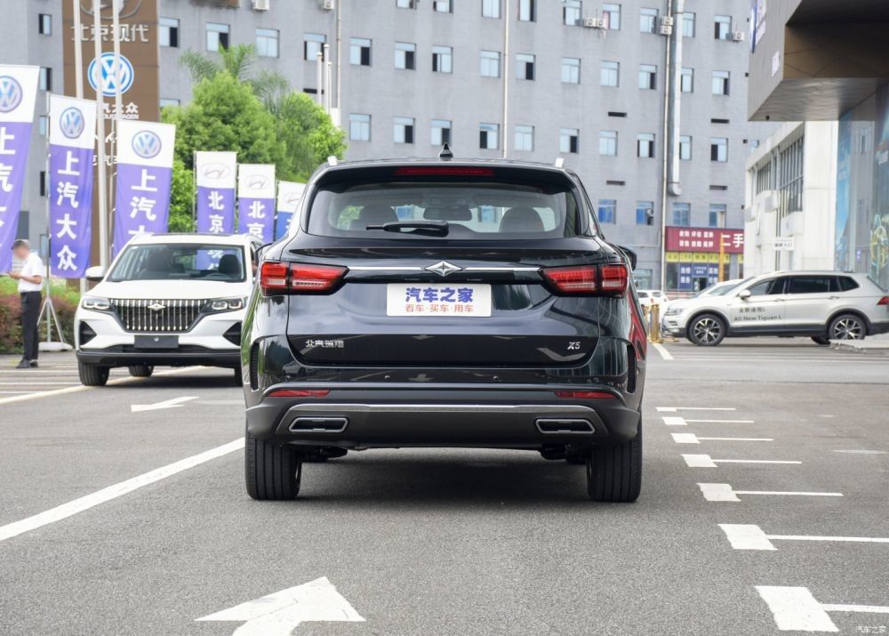 Автомобиль бензина SUV 1.5t SUV евро 6 LHD с автоматическим A/C 180km/h