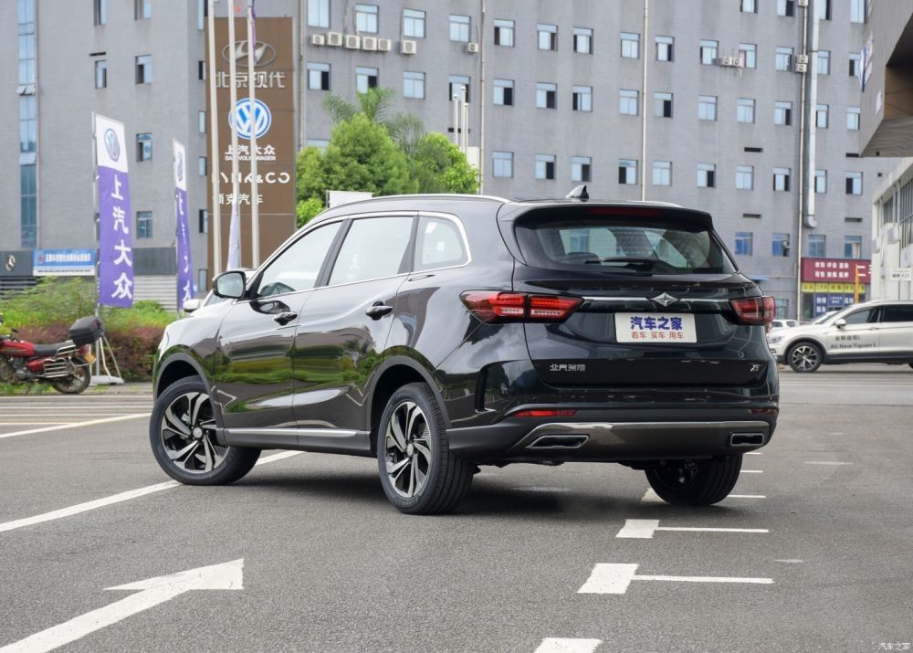Автомобиль бензина SUV 1.5t SUV евро 6 LHD с автоматическим A/C 180km/h