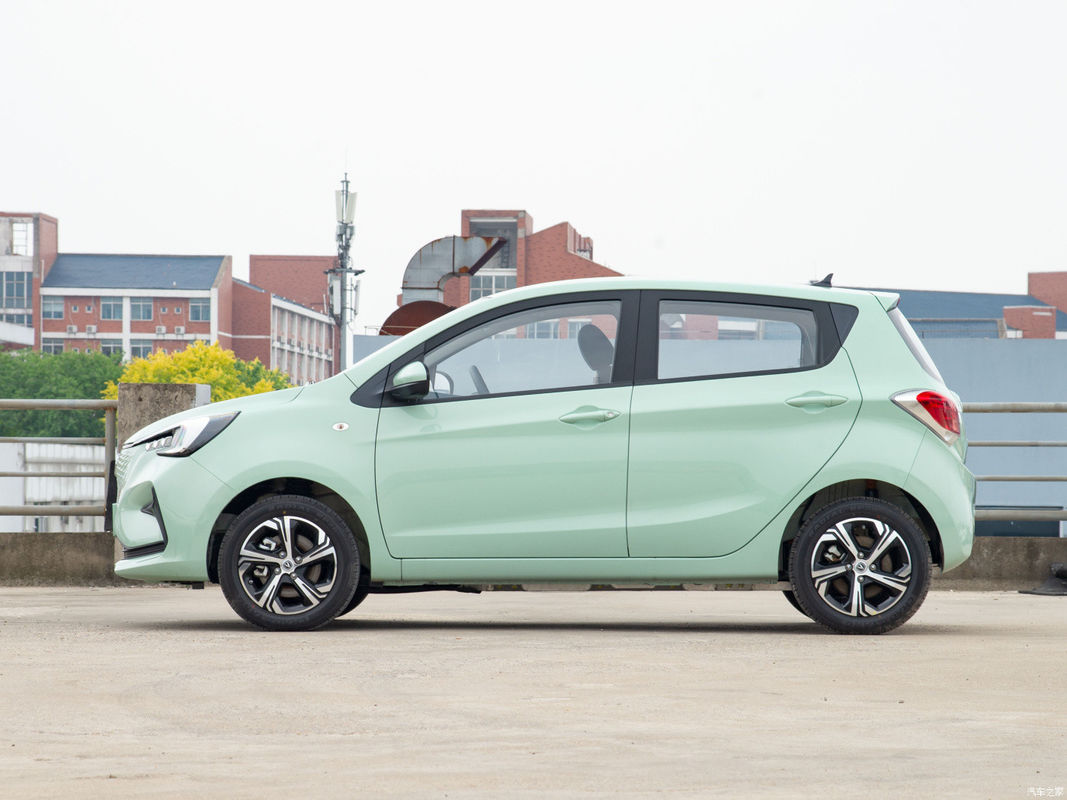 автомобиль взрослого EV колеса мотора 4 хэтчбека 5Kw звезды EV 310km Changan Benben e