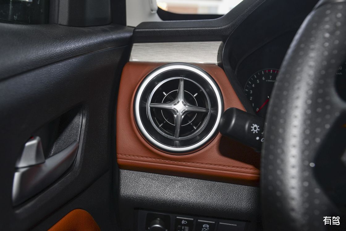 спорт SUV семьи пассажиров комфорта 7 бензина SUV топлива 1.5L Roomy