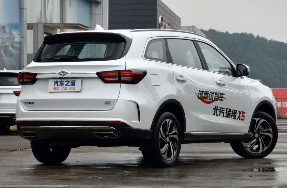 обязанность SUV Turbo автомобиля бензинового двигателя 1.5L на современная жизнь со скоростью 180KM большей