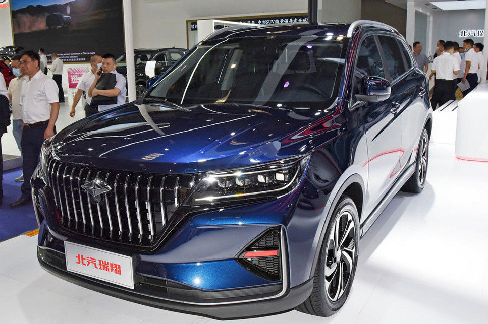 Автомобиль превосходного представления смещения корабля 1.5L бензина среднего размера SUV 180KM безопасный
