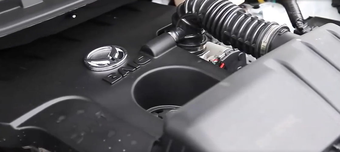 Корабль бензина мест дверей 7 инвентаря SUV 5 BAIC 1.5L 113 лошадиной силы
