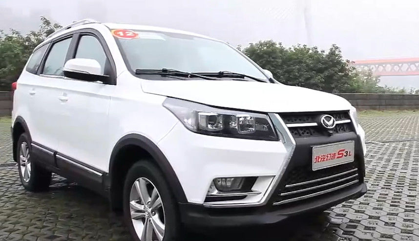 Корабль бензина мест дверей 7 инвентаря SUV 5 BAIC 1.5L 113 лошадиной силы