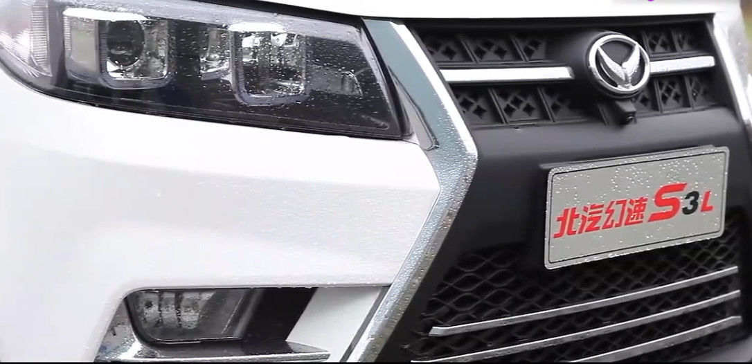 Корабль бензина мест дверей 7 инвентаря SUV 5 BAIC 1.5L 113 лошадиной силы