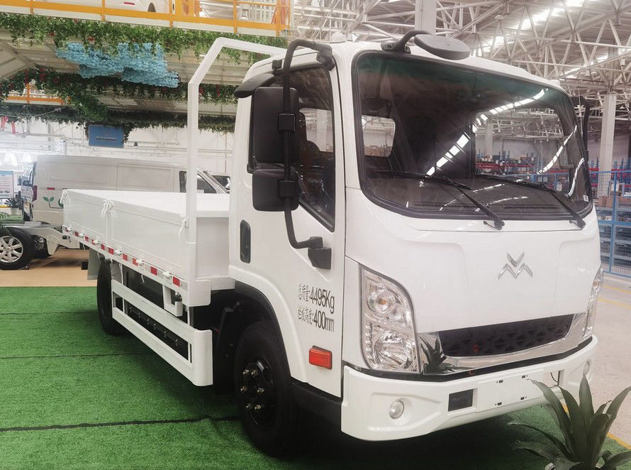 4.5T транспортное средство 80.64kWh Электрическ Груза Van EV Загородки одиночной строки в 4,15 метра чистое