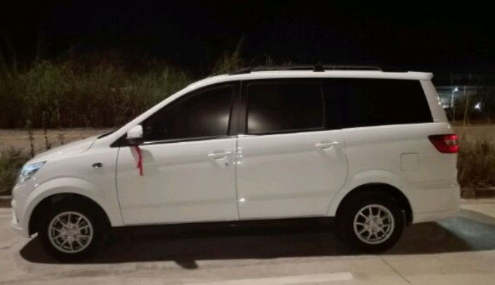 BAIC Inventory Van 1.5L Бензиновый многоцелевой автомобиль MPV 5MT H2E из Китая