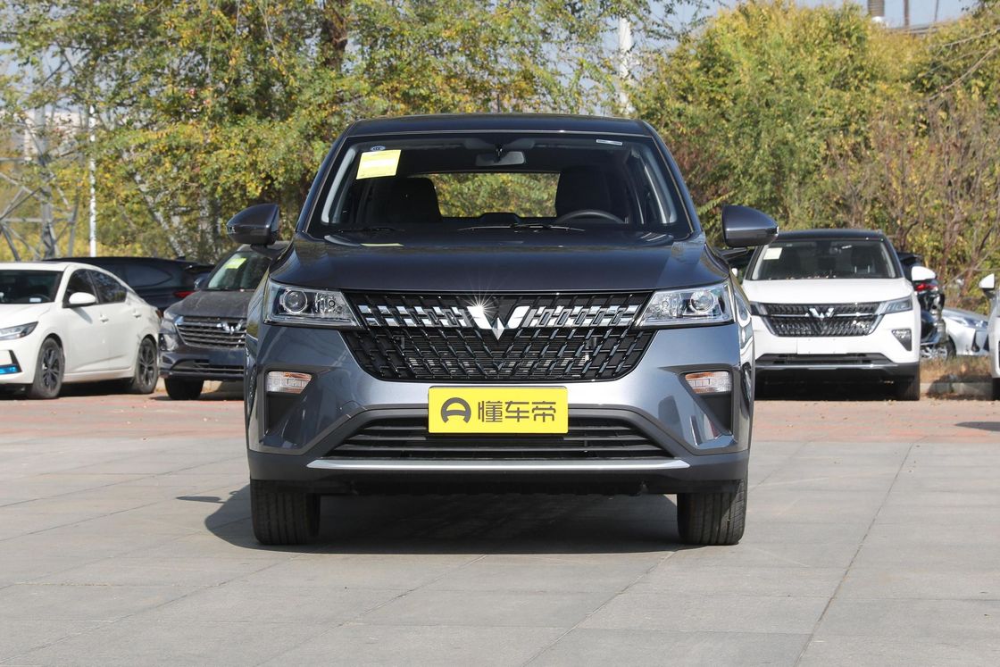 Wuling 99 Maximum Horsepower Бензиновый внедорожник 5 мест 5 дверей Семейный спортивный внедорожник