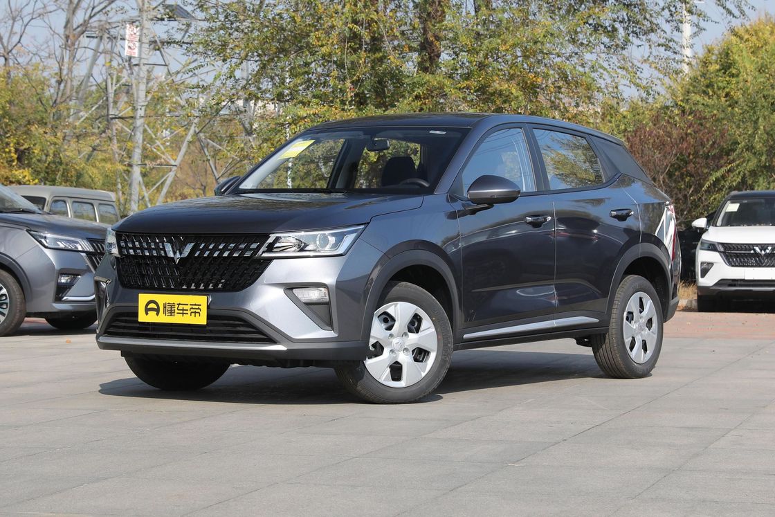 Wuling 99 Maximum Horsepower Бензиновый внедорожник 5 мест 5 дверей Семейный спортивный внедорожник