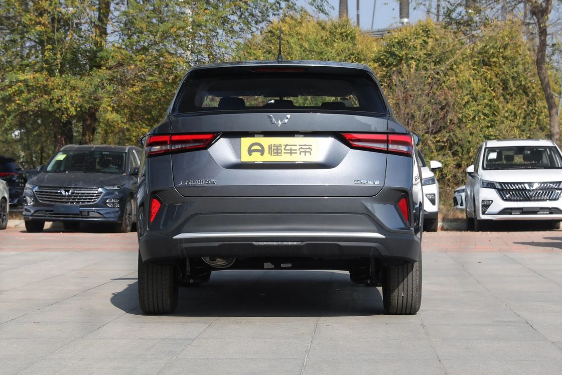 Wuling 99 Maximum Horsepower Бензиновый внедорожник 5 мест 5 дверей Семейный спортивный внедорожник