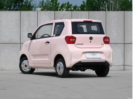 Чистый электрический автомобиль для взрослых изготовленный в Китае 1940 мм колесная база Модифицированные автомобили с 4 местами