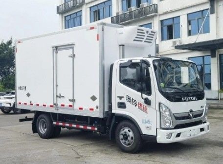 Фабричная прямая поставка Дизельное холодильное транспортное средство/4X2 холодильное транспортное средство 3 Пассажиры