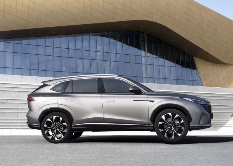 Высокоскоростные дешевые бензиновые автомобили Интеллектуальный Roewe Новый RX5 4 двери 5 мест